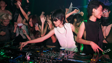 Photo of set Van Anh.