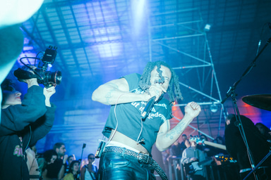 Photo of set Obongjayar.