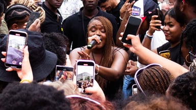 Photo of set Amaarae.