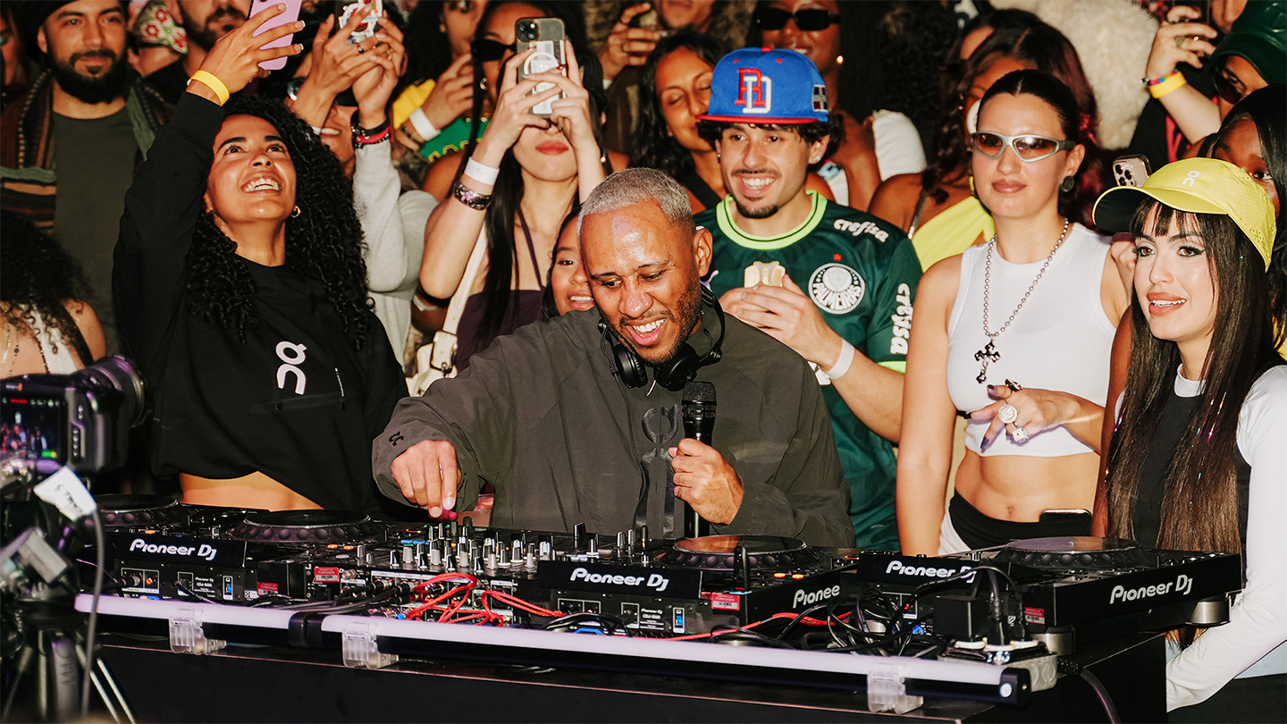 Flyer for event Cromo X.