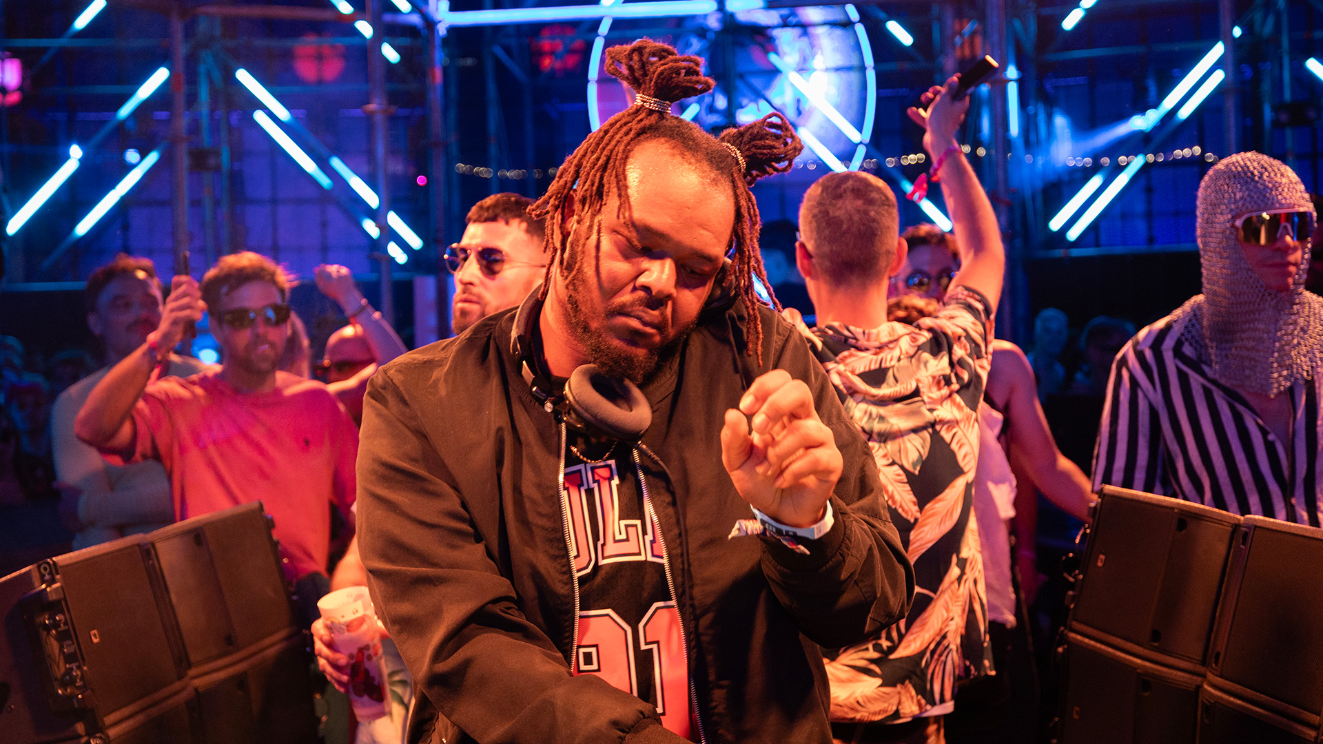 Flyer for event Heavee.