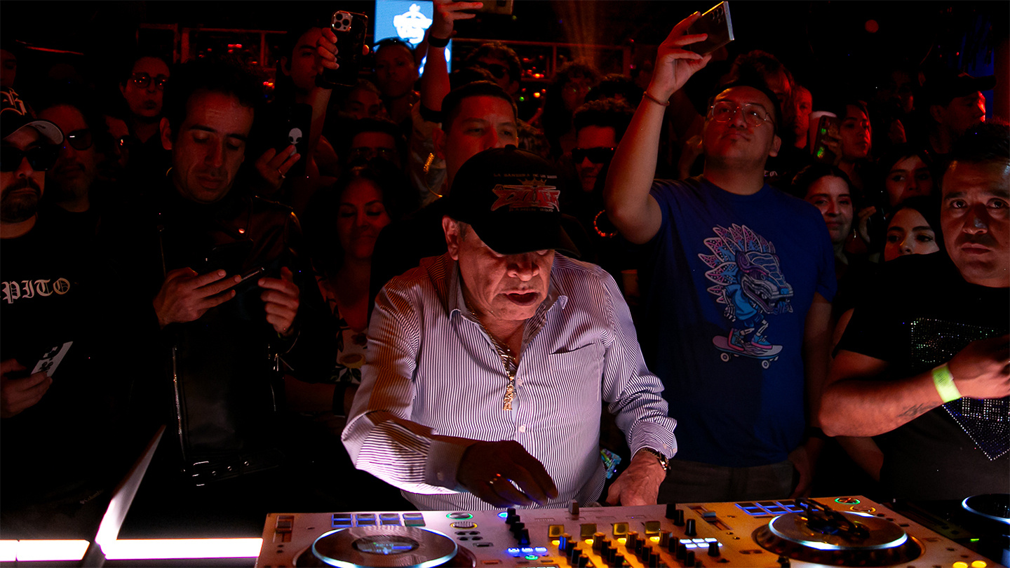 Flyer for event Sonido La Changa.