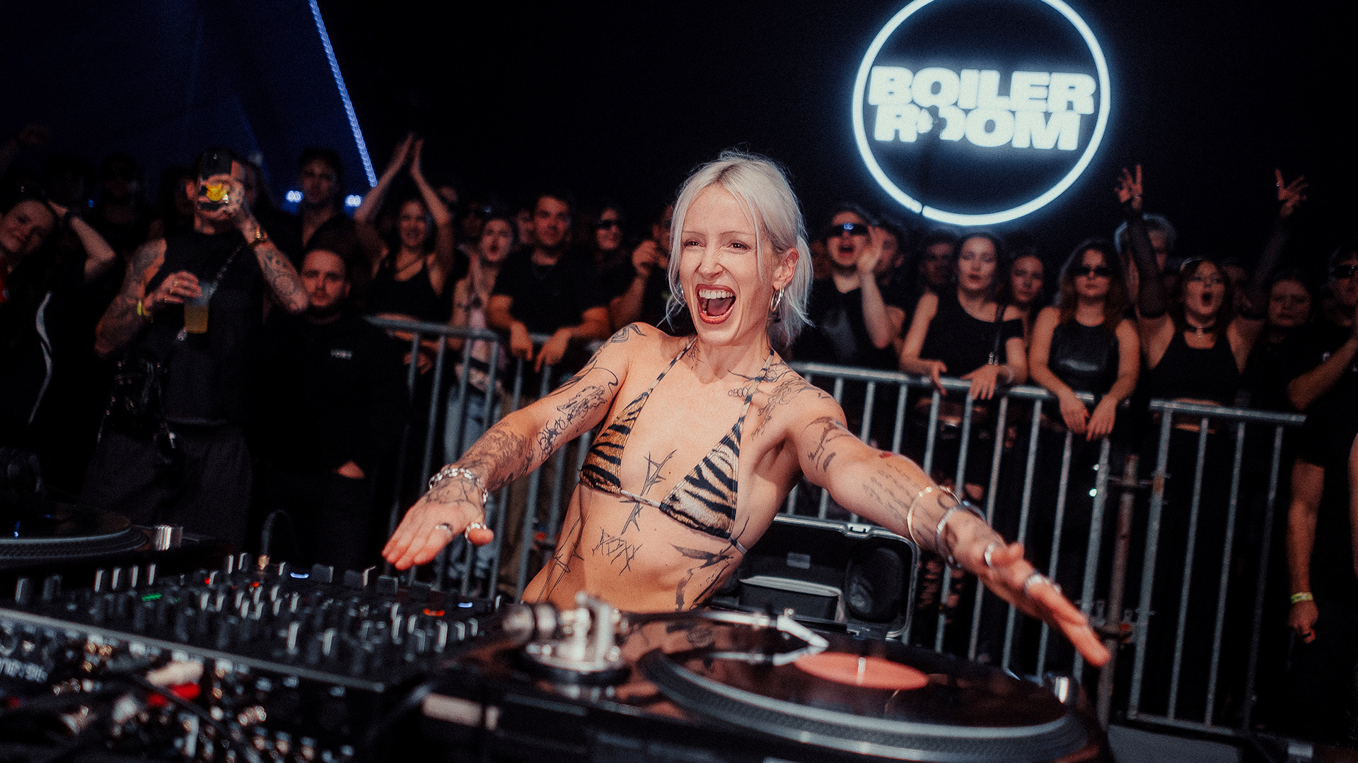 Flyer for event Laure Croft.