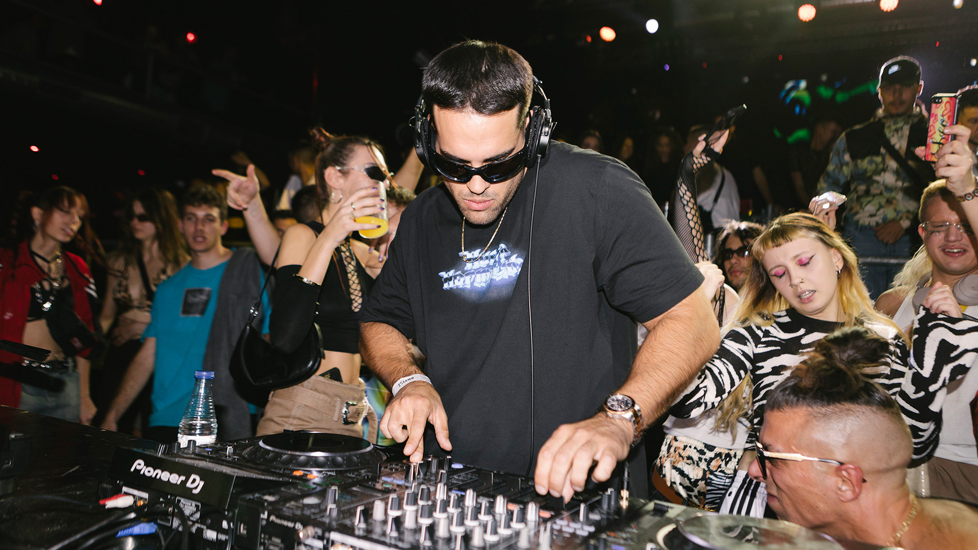 Flyer for event Mark Luva.