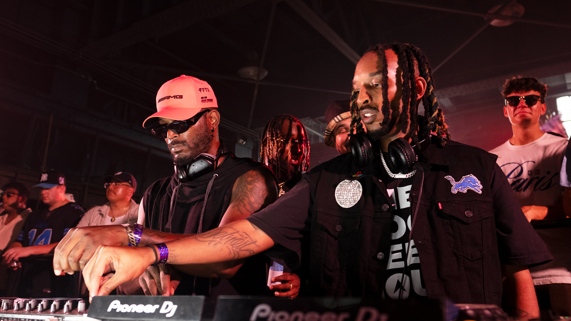 Flyer for event The Saunderson Brothers.