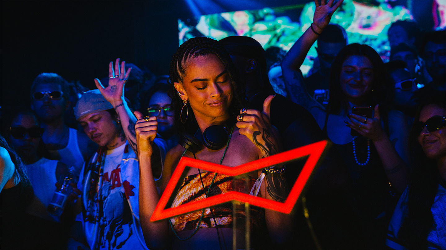 Flyer for event Suelen Mesmo.