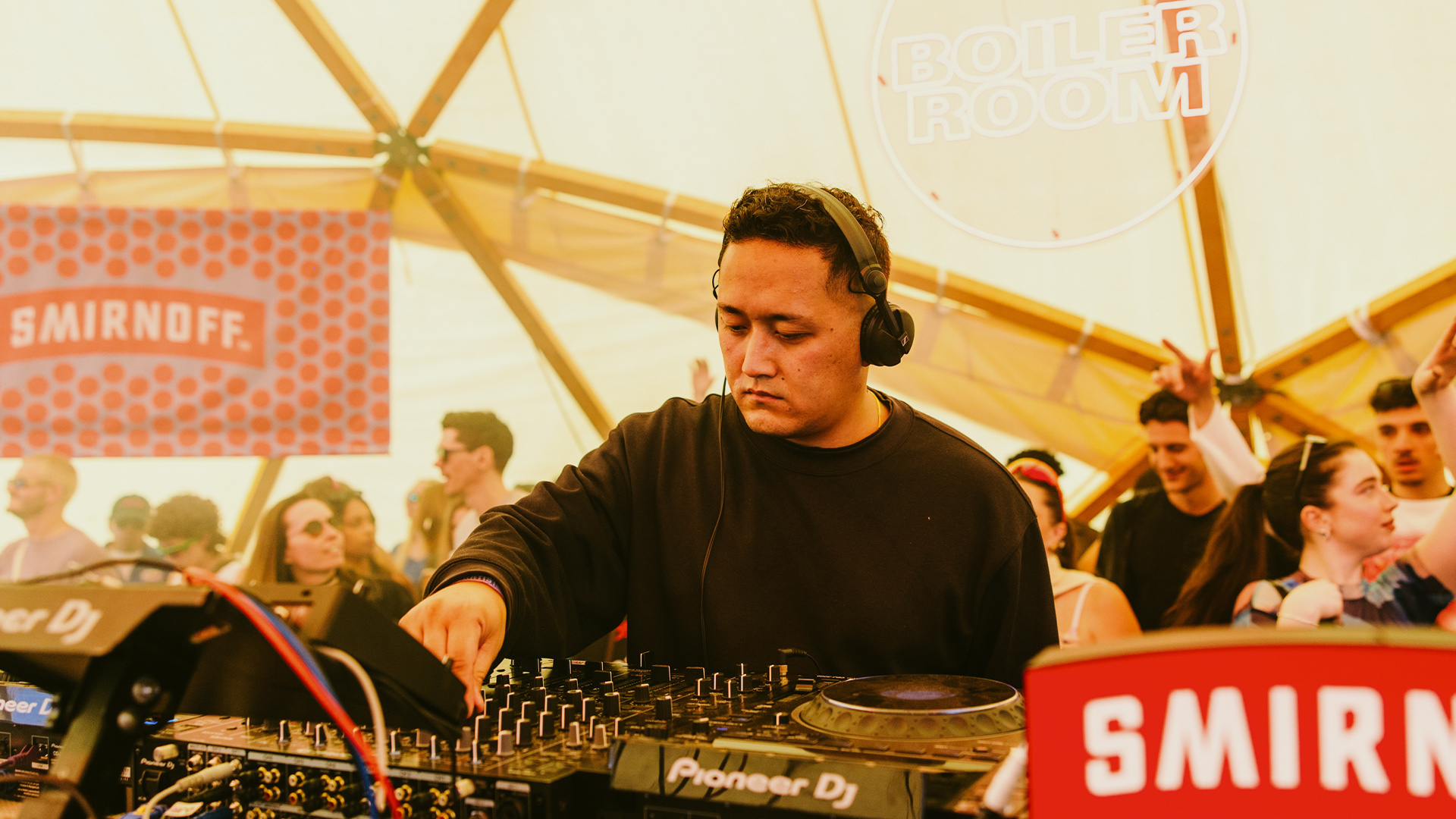 Flyer for event YNZN.